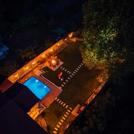 Sepetci Lakehouse Heated Pool Villa